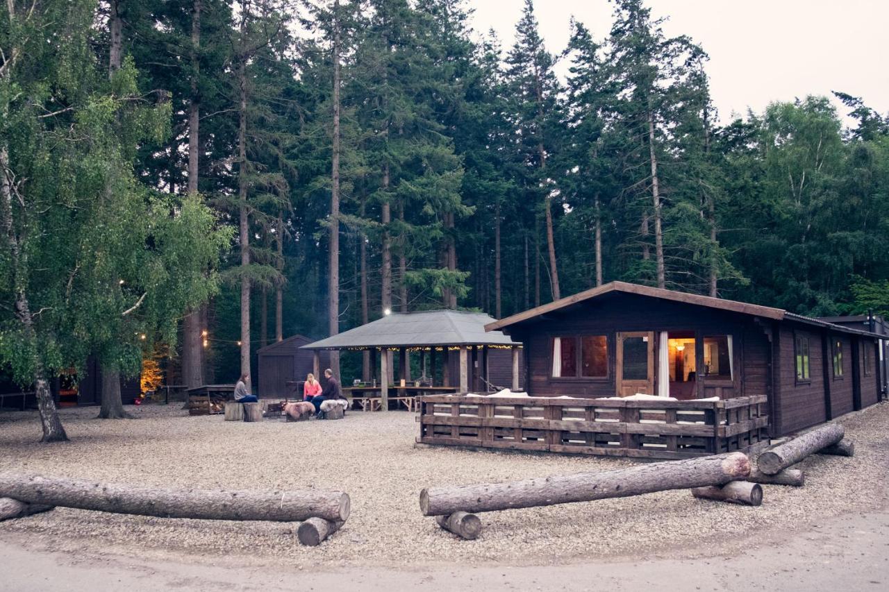 Camp Kátur Glamping Hotel Carthorpe Bagian luar foto