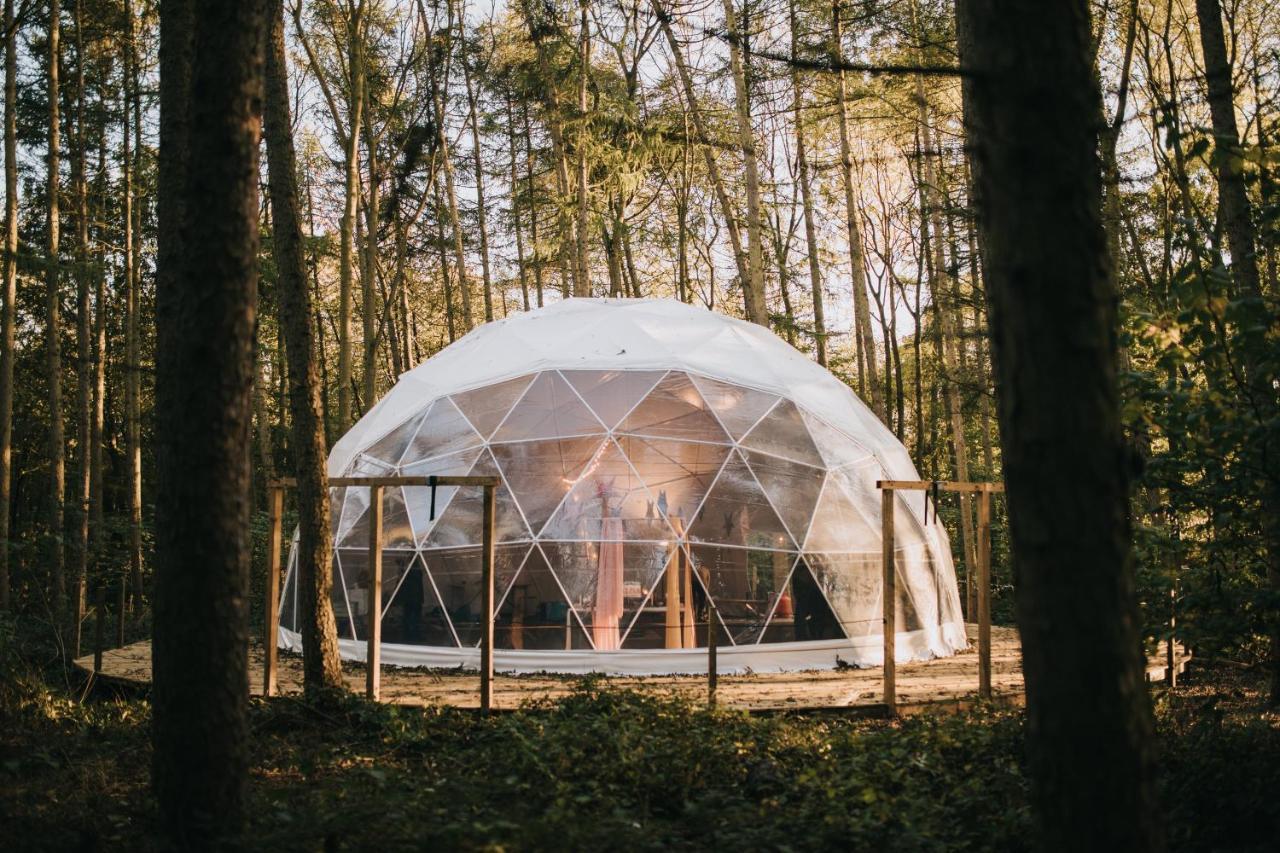 Camp Kátur Glamping Hotel Carthorpe Bagian luar foto