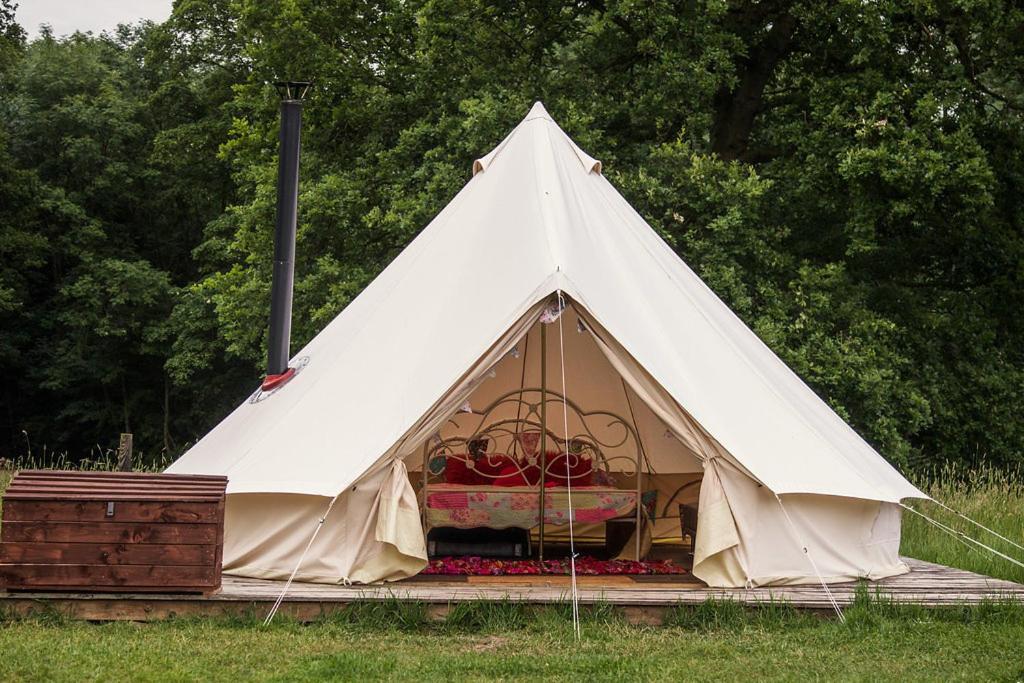 Camp Kátur Glamping Hotel Carthorpe Bagian luar foto