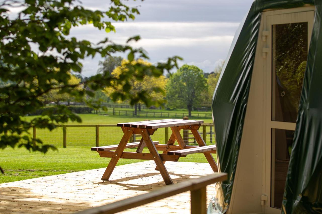 Camp Kátur Glamping Hotel Carthorpe Bagian luar foto