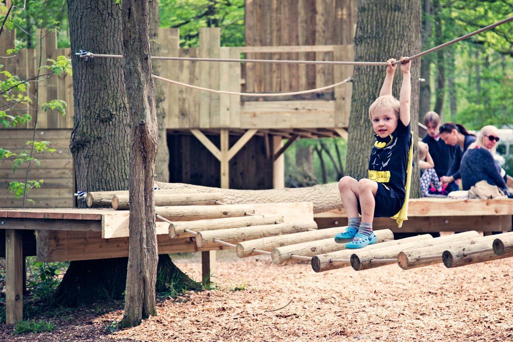 Camp Kátur Glamping Hotel Carthorpe Bagian luar foto