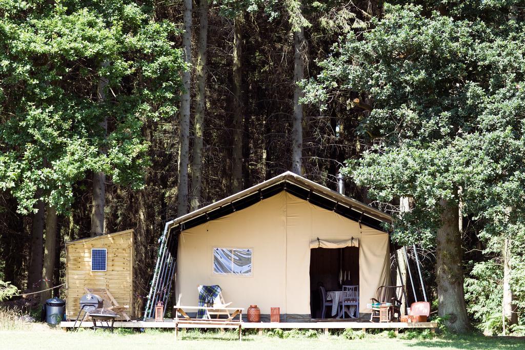 Camp Kátur Glamping Hotel Carthorpe Bagian luar foto